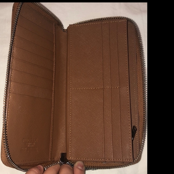 Leather RUDSAK wallet, perfect condition - Picture 2 of 3